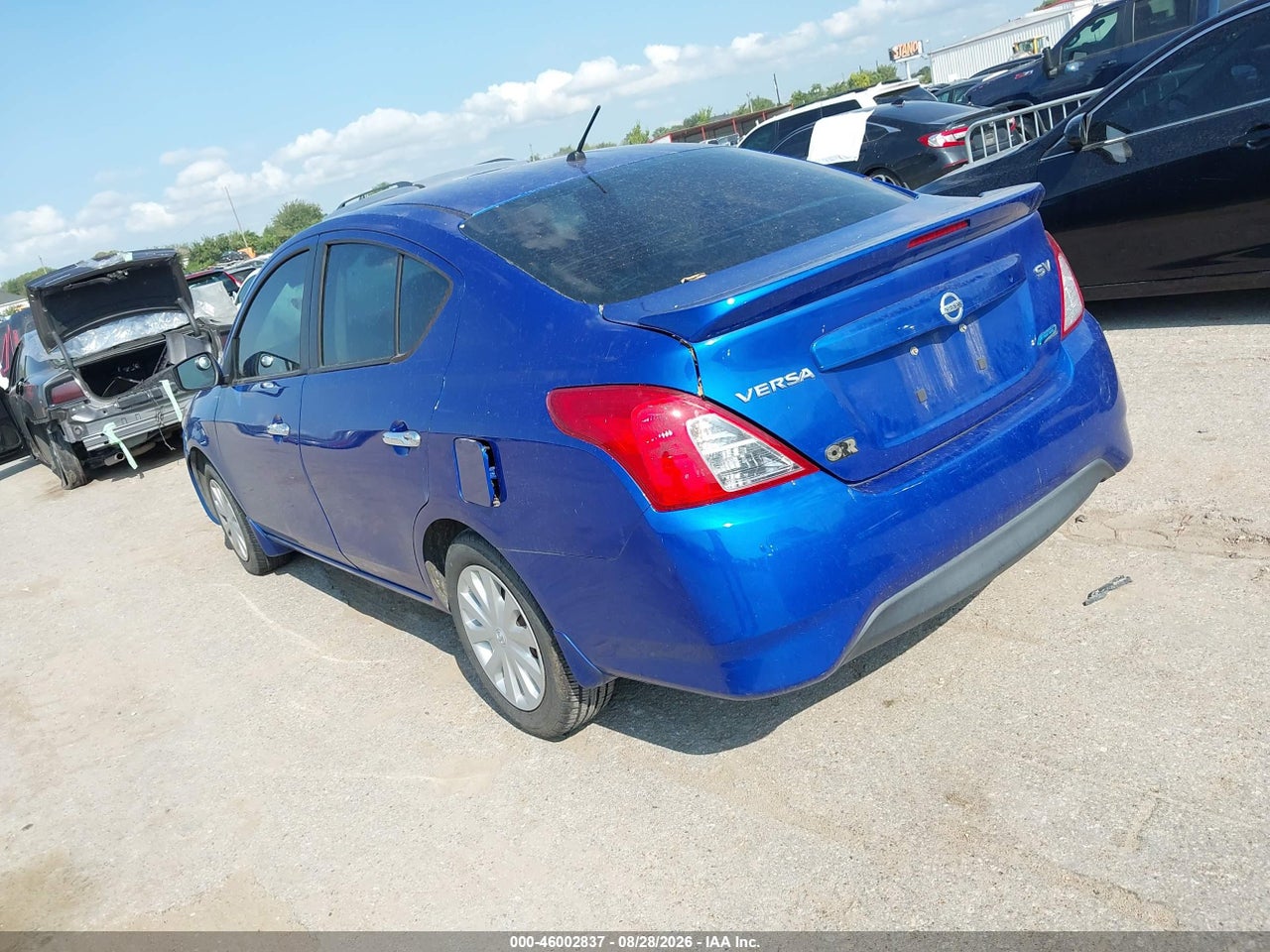 2015 NISSAN VERSA 1.6 SV · 3/11