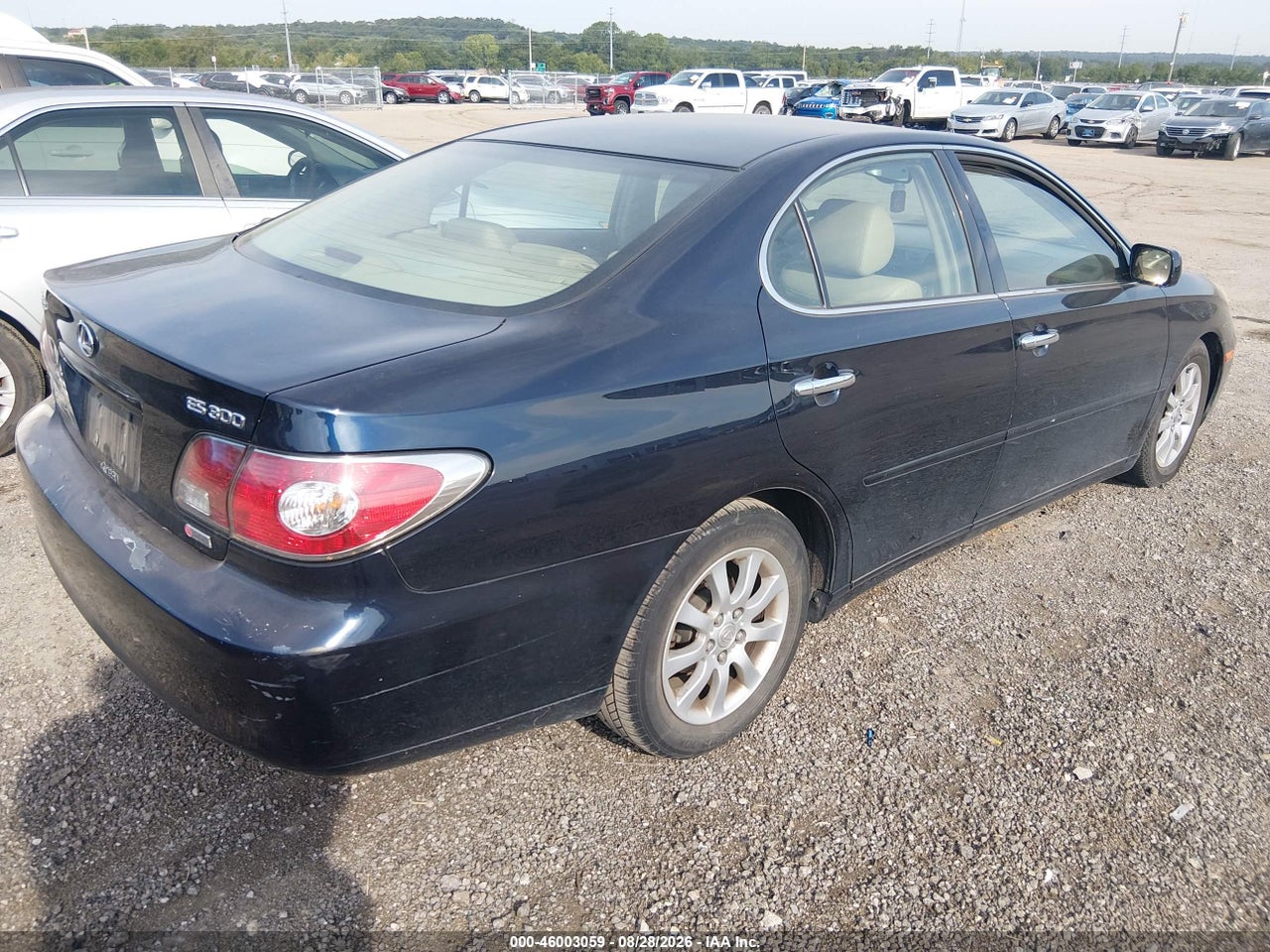 2002 LEXUS ES 300   · 4/11