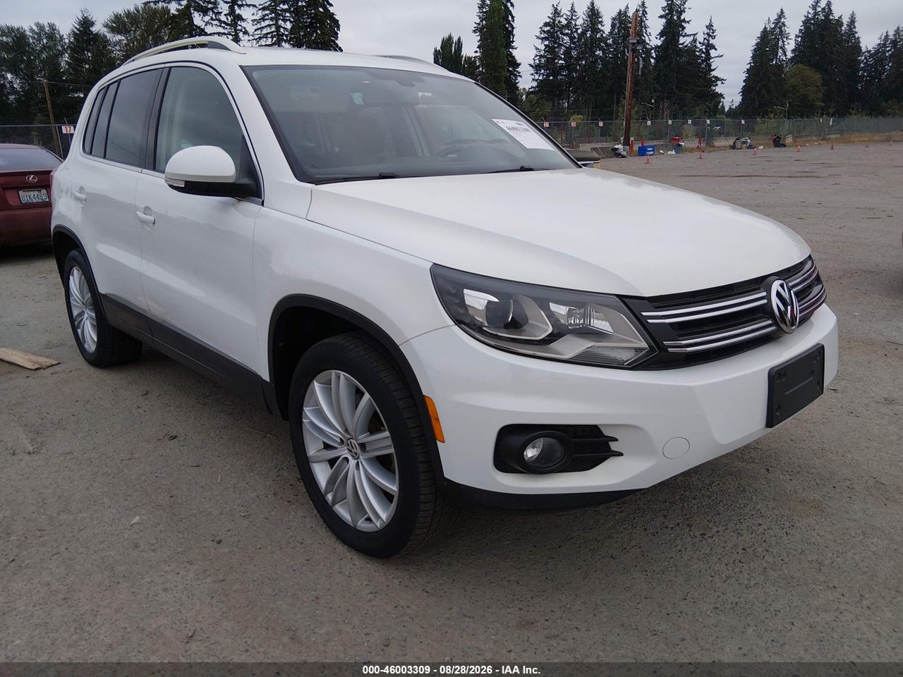 2016 VOLKSWAGEN TIGUAN SE