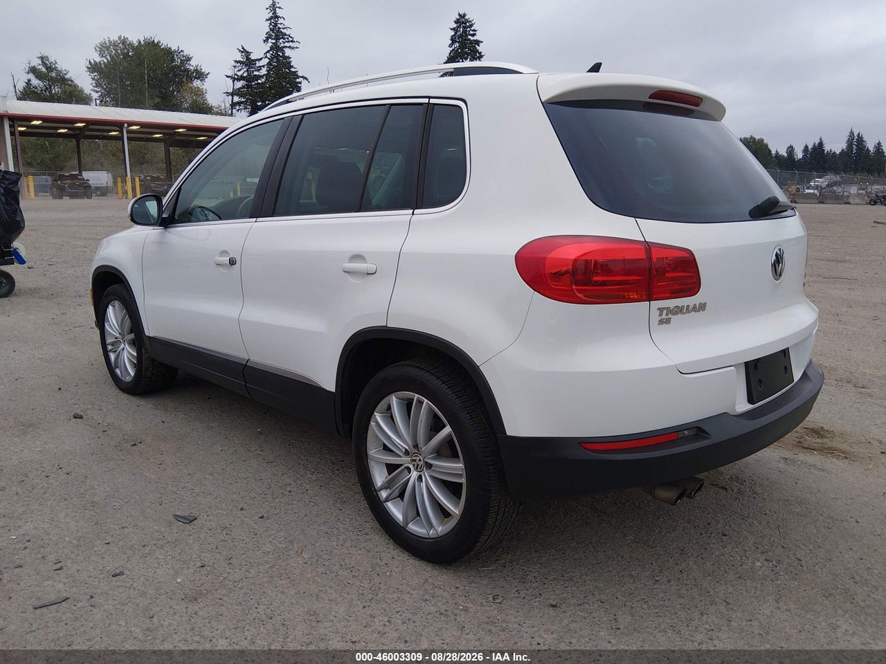 2016 VOLKSWAGEN TIGUAN SE · 3/11