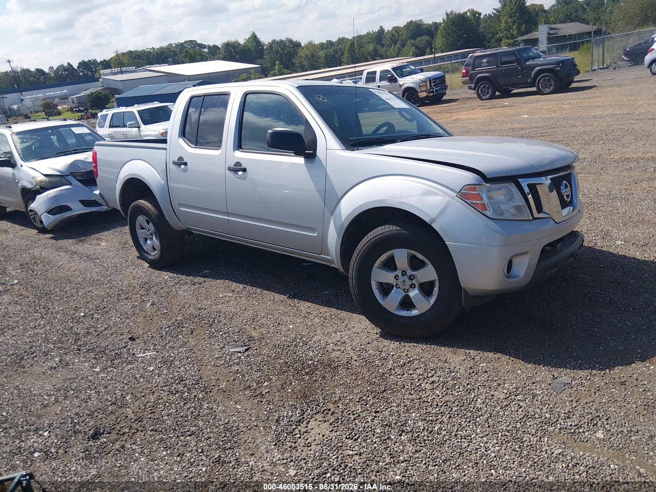 2013 NISSAN FRONTIER SV