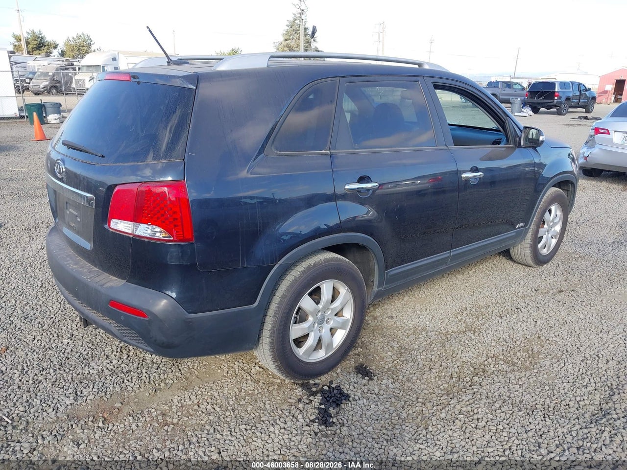 2013 KIA SORENTO LX V6 · 4/11