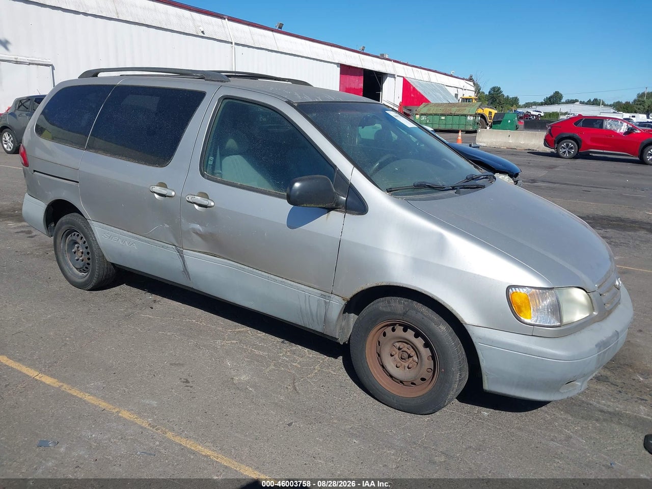 2001 TOYOTA SIENNA LE