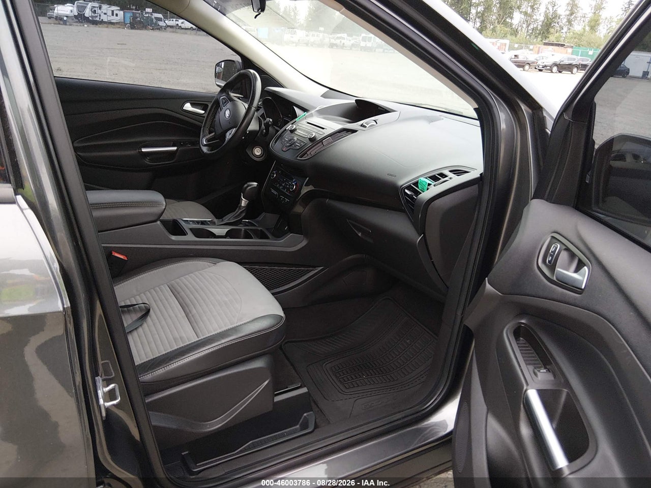 2017 FORD ESCAPE SE · 5/11