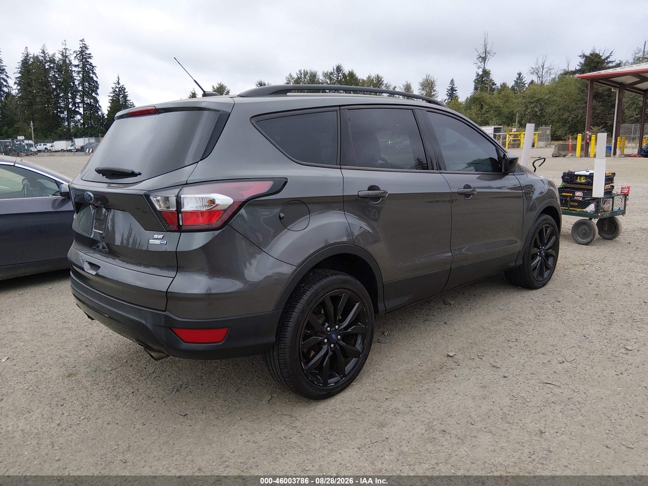 2017 FORD ESCAPE SE · 4/11