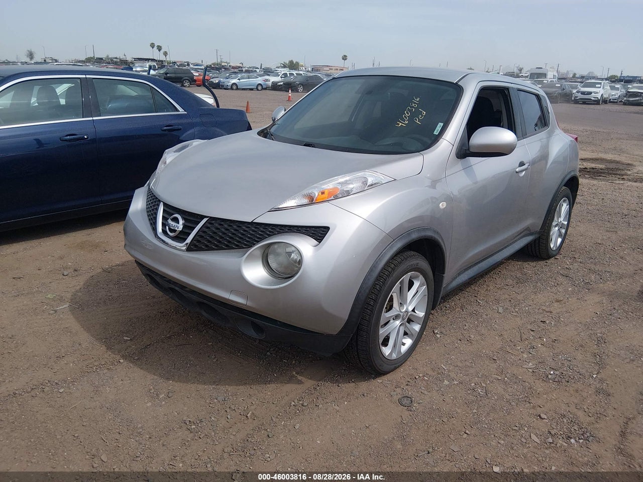 2011 NISSAN JUKE S · 6/10