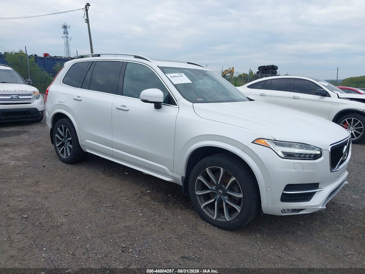 2016 VOLVO XC90 T6 MOMENTUM