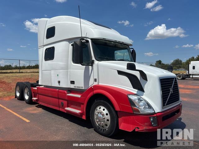 2017 VOLVO VNL
