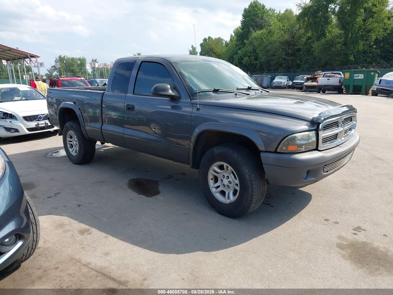 2004 DODGE DAKOTA