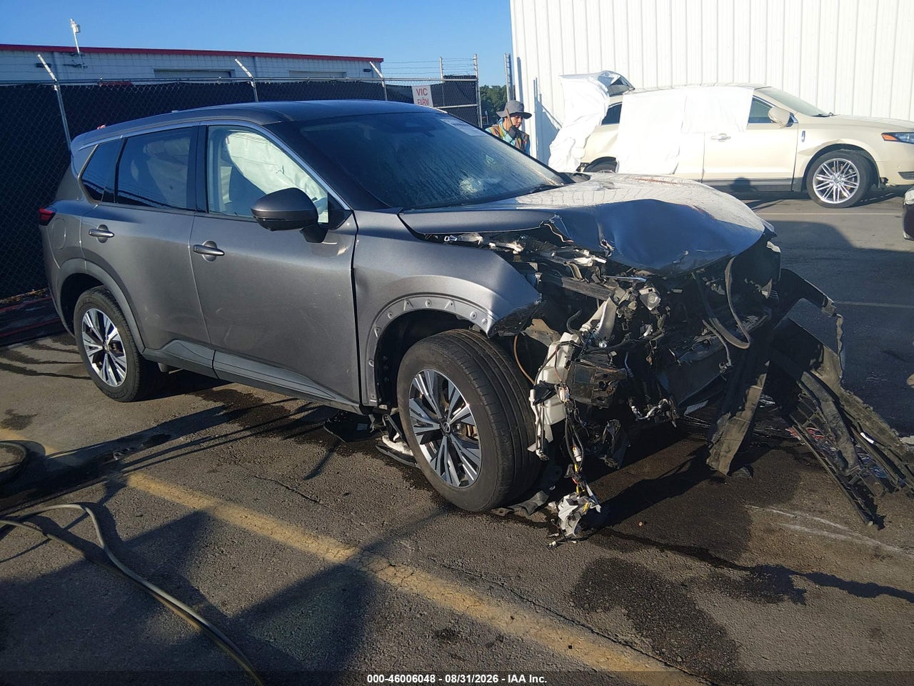 5N1AT3BAXMC****** · 2021 NISSAN ROGUE SV FWD