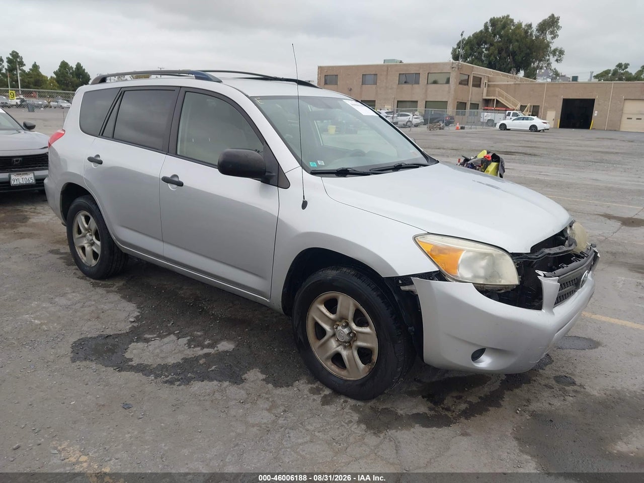 JTMBK35V685****** · 2008 TOYOTA RAV4 BASE V6