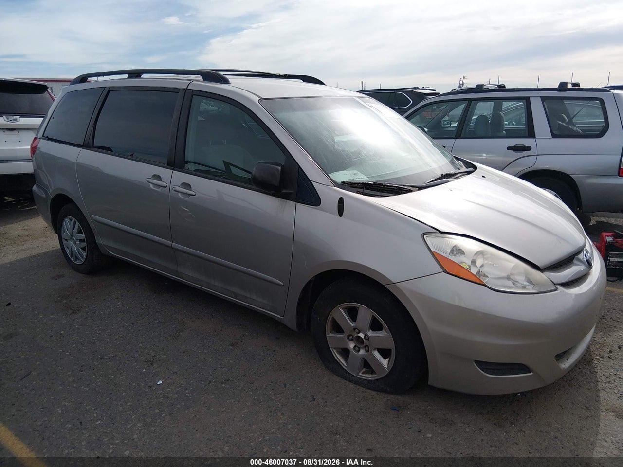 2007 TOYOTA SIENNA LE