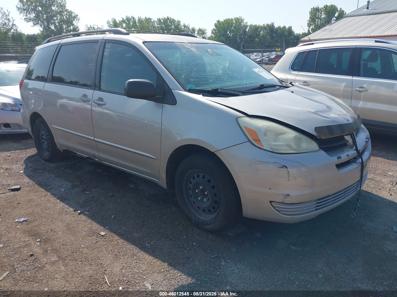 2004 TOYOTA SIENNA LE