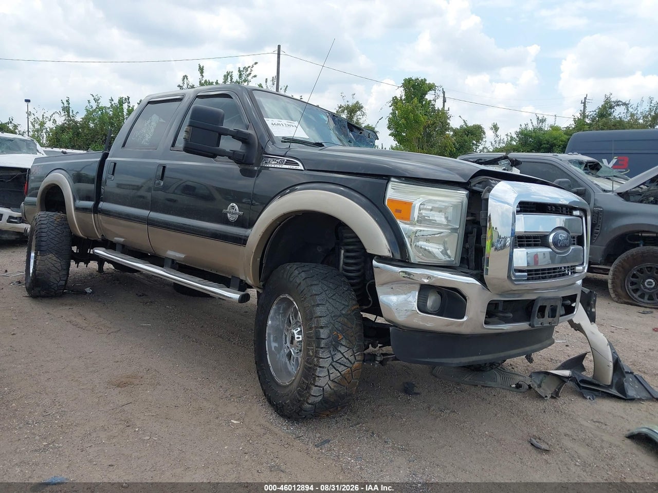 2012 FORD F-250 LARIAT