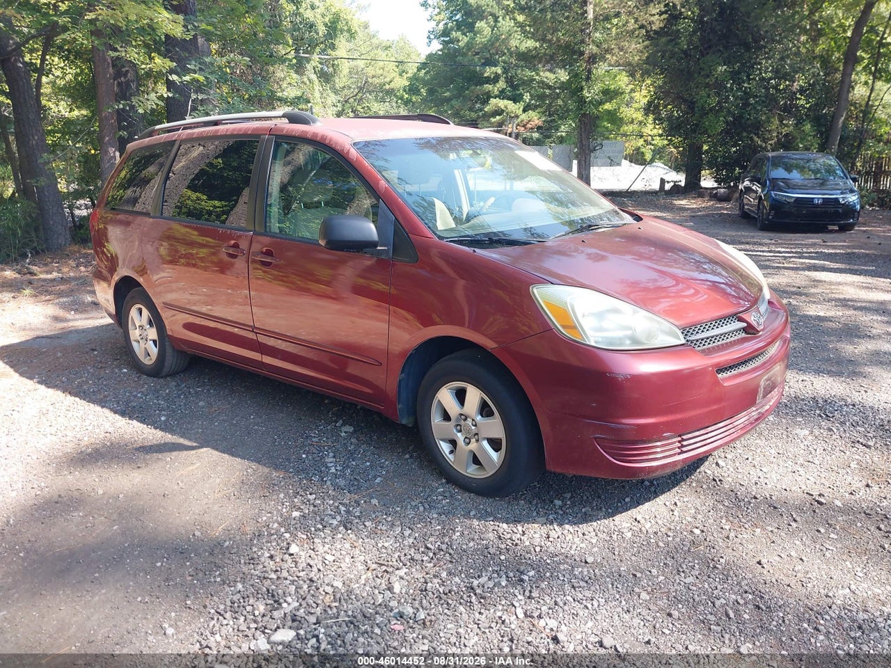 2005 TOYOTA SIENNA LE
