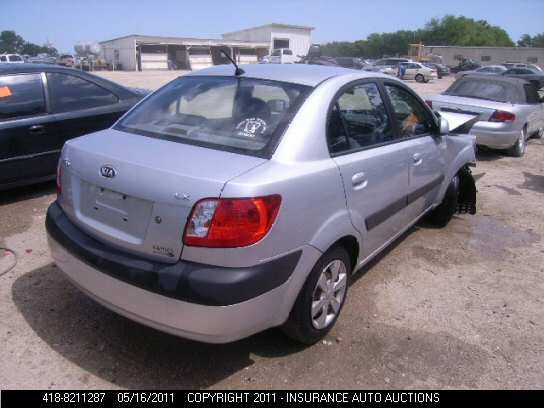 2006 KIA RIO · 4/10