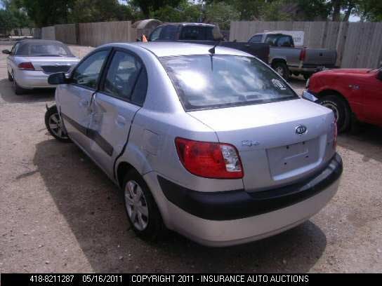 2006 KIA RIO · 3/10